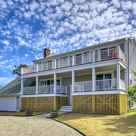 220 Phillips Road Sandwich - The Cape Angel